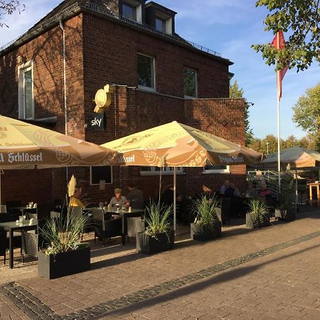 Zum Armen Mann Bed & Breakfast Dusseldorf Exterior photo