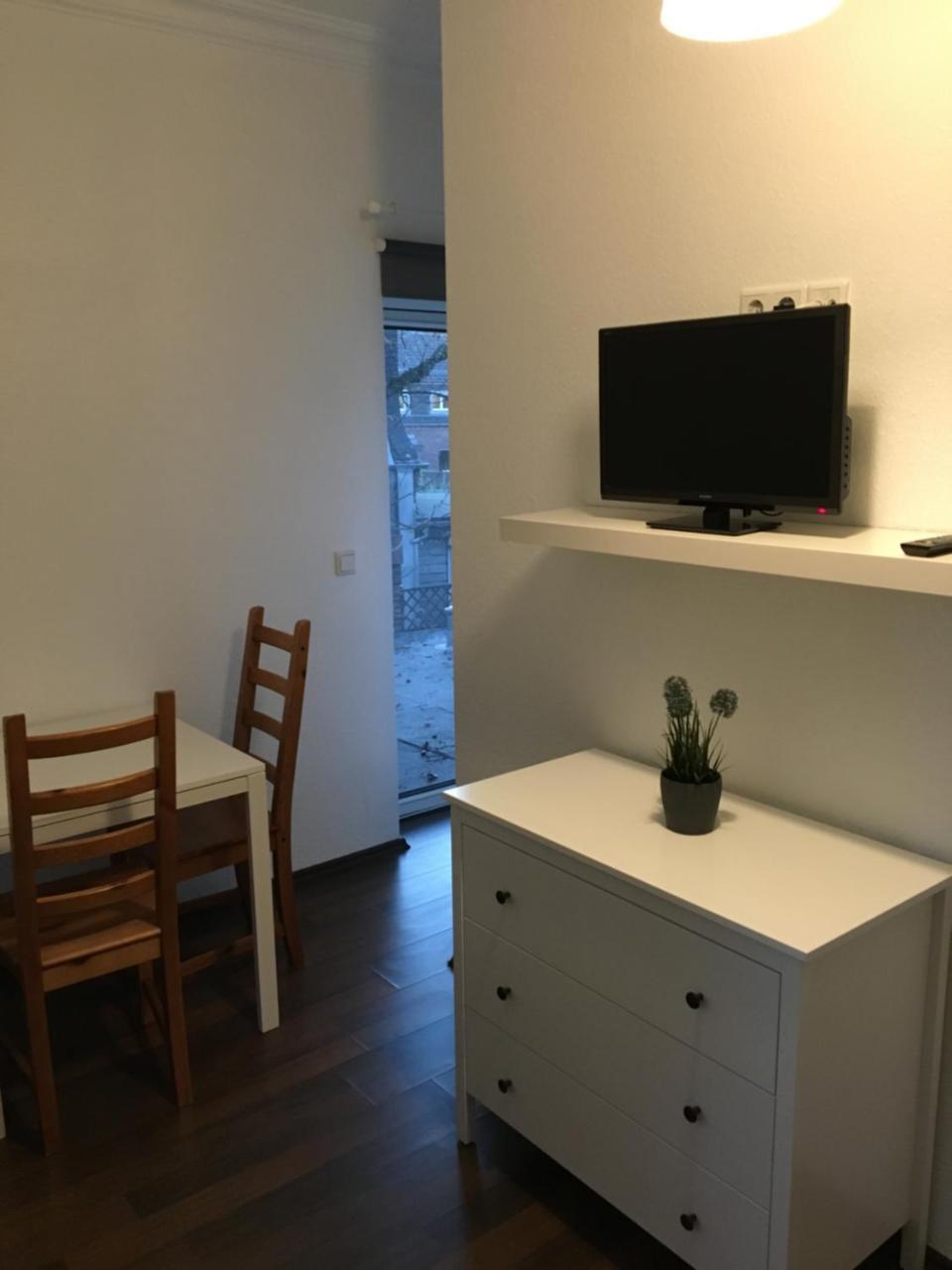 Zum Armen Mann Bed & Breakfast Dusseldorf Exterior photo