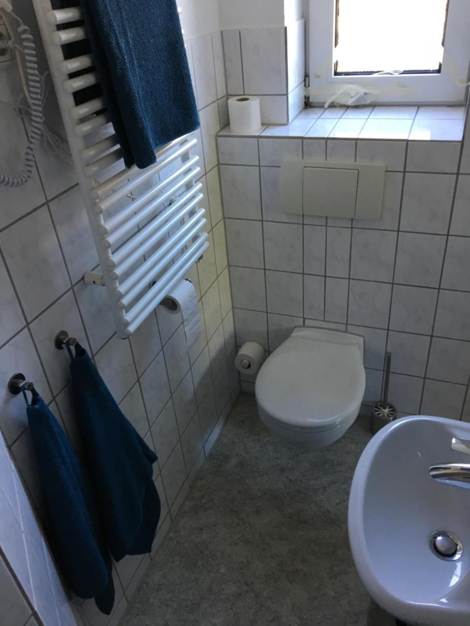 Zum Armen Mann Bed & Breakfast Dusseldorf Exterior photo