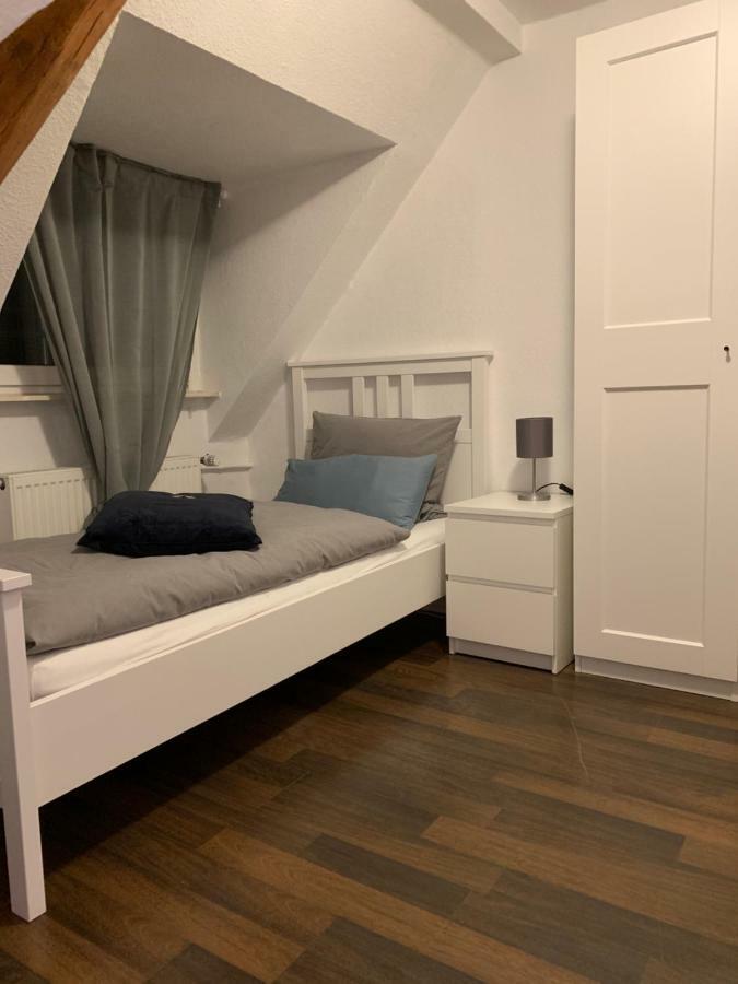 Zum Armen Mann Bed & Breakfast Dusseldorf Exterior photo